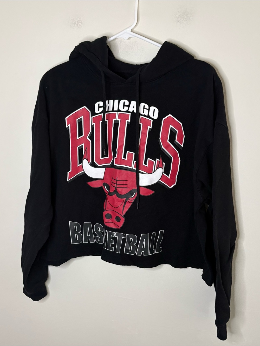 Hybrid Women’s Large Black Sweatshirt Chicago Bulls Basketball Cropped Sporty